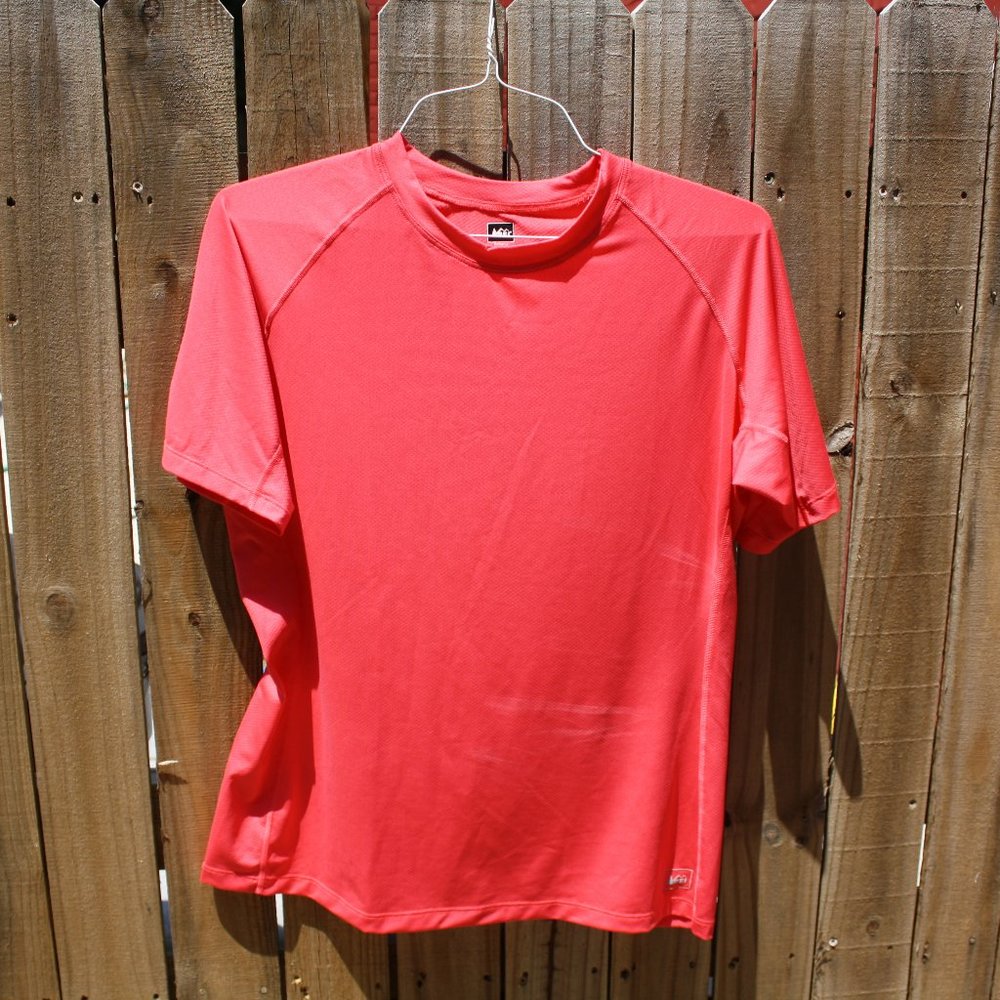 REI XL Drifit shirt
